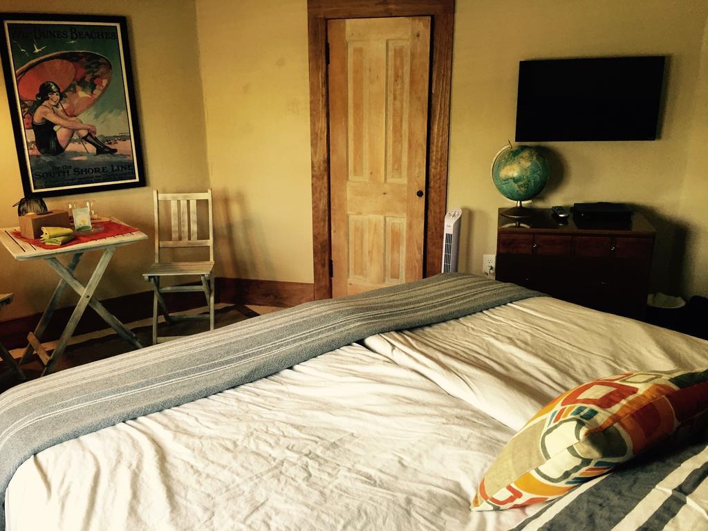 Aberdeen Stone Cottage B&B Traverse City Buitenkant foto