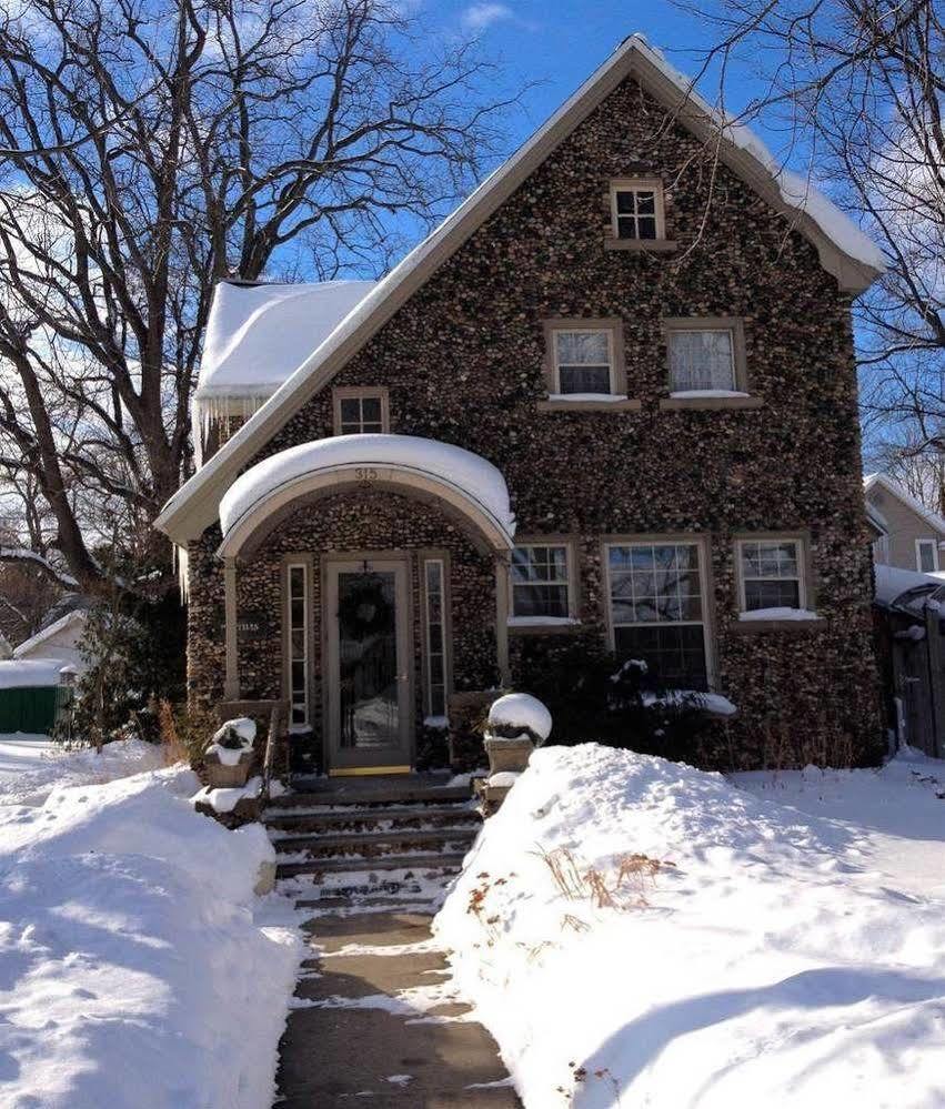 Aberdeen Stone Cottage B&B Traverse City Buitenkant foto