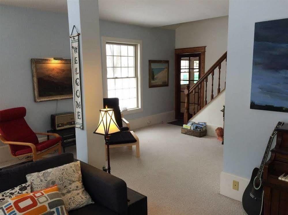 Aberdeen Stone Cottage B&B Traverse City Buitenkant foto
