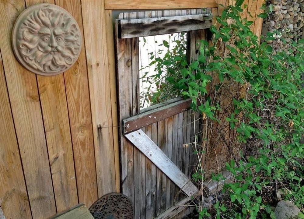 Aberdeen Stone Cottage B&B Traverse City Buitenkant foto