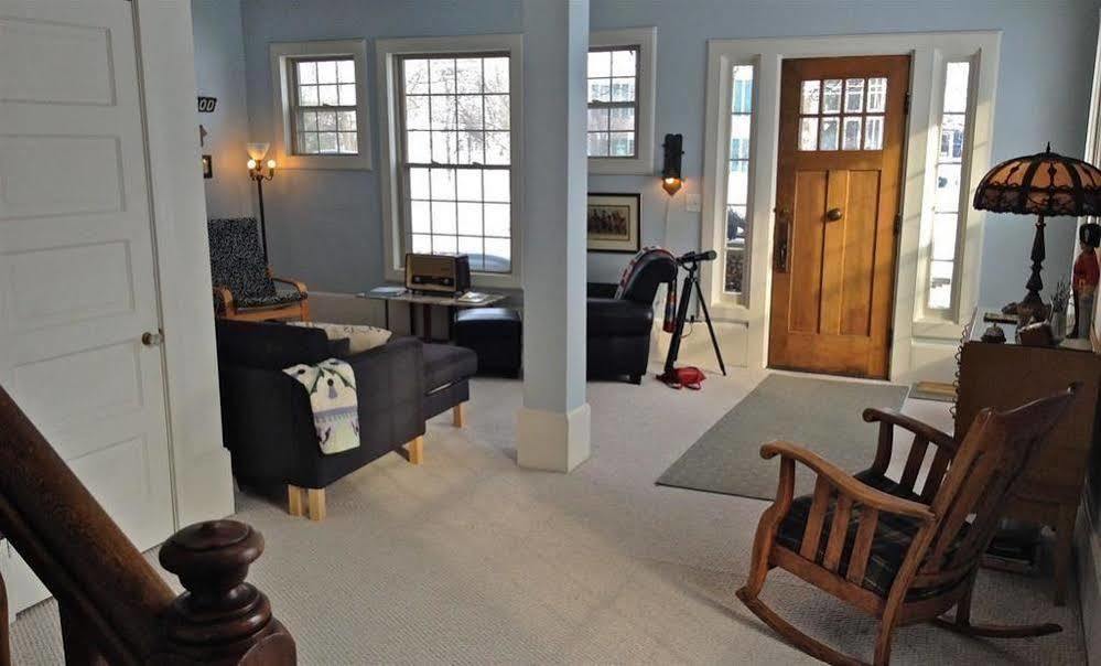 Aberdeen Stone Cottage B&B Traverse City Buitenkant foto